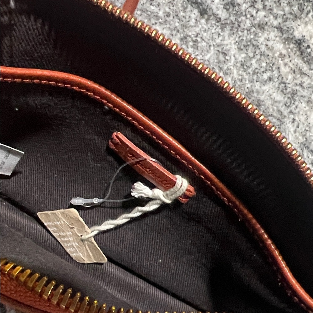 Madewell Rich Cognac Leather Crossbody Bag - Picture 3 of 5